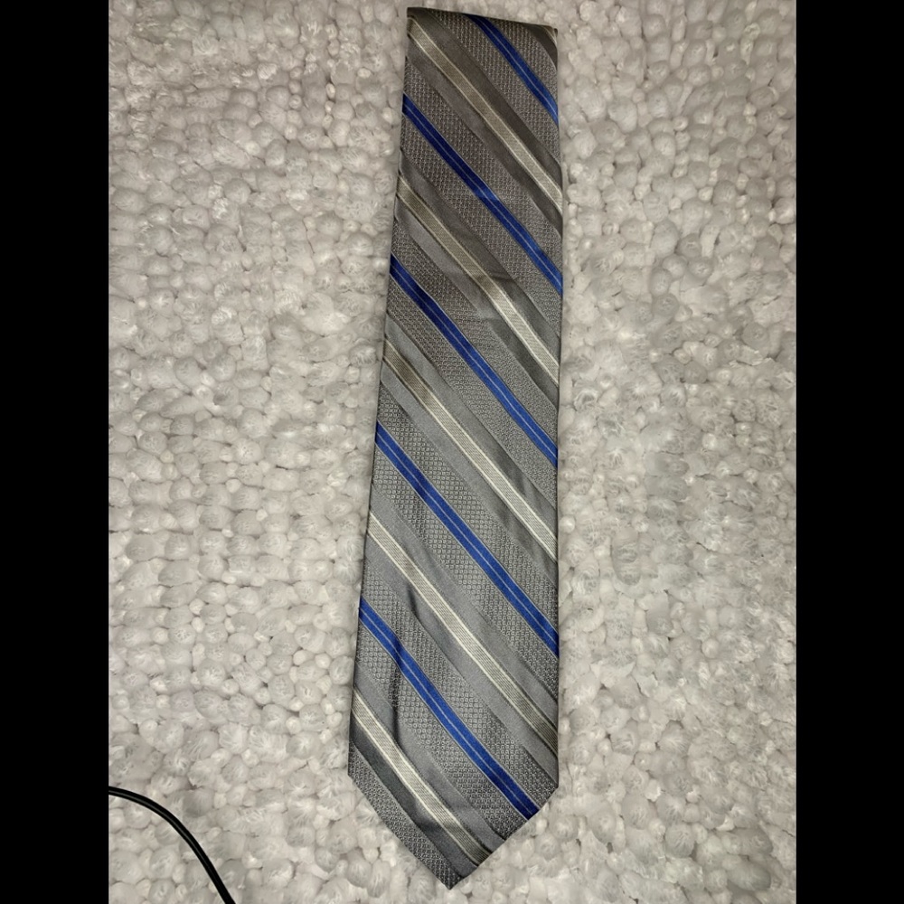 Joe Joseph Abboud neck tie
